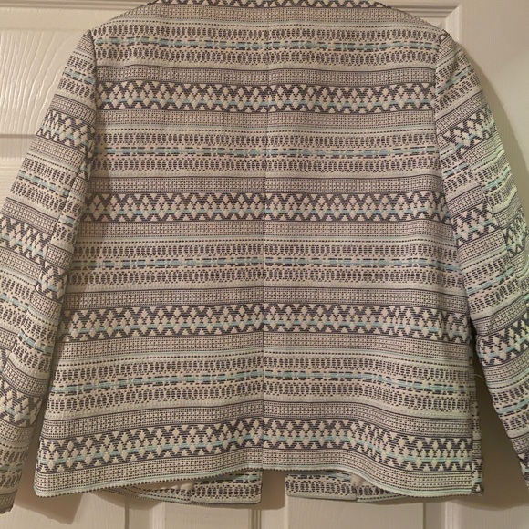 The Limited—-Cropped Jacket - Picture 2 of 5